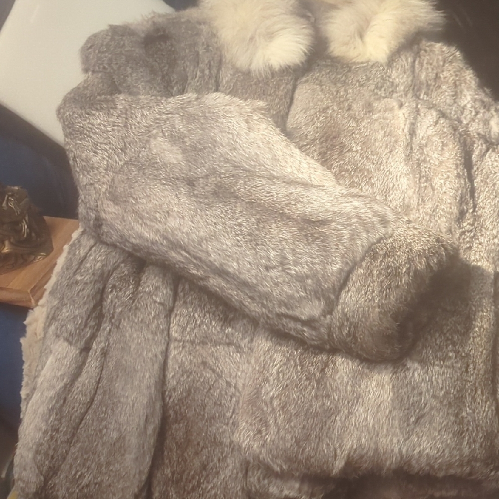 Sergio Valente Gray Fur Coat